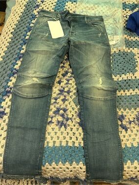 Men's Distressed Blue Denim Jeans